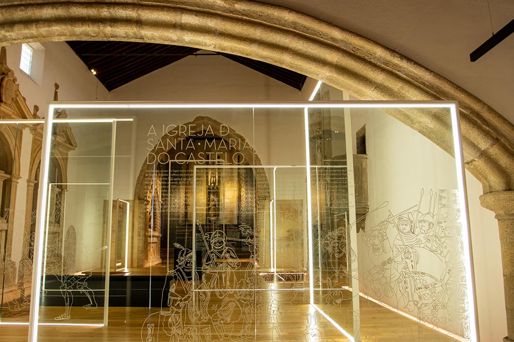 CMA Arquivo Igreja-de-Santa-Maria-do-Castelo Panteao-dos-Almeida